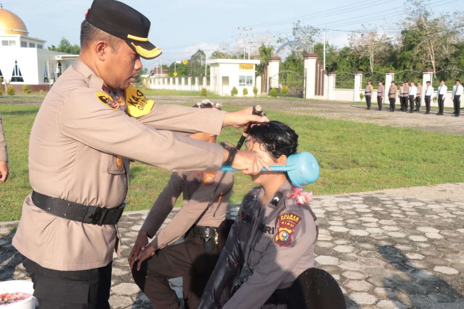 Kapolres Meranti Sambut Bintara Remaja Angkatan 50 Dengan Tradisi